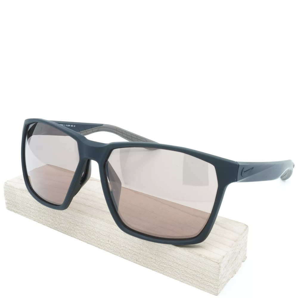 NWT Nike MAVERICK-E-EV1096-002 Matte Black Square 59mm Sunglasses